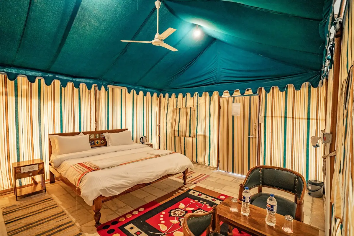 jaisalmer-desert-camp-swiss-tent